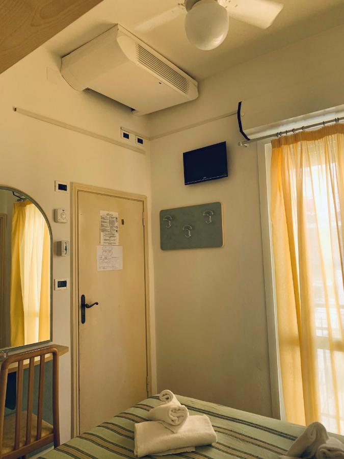 Hotel Maria Piera Rimini Luaran gambar