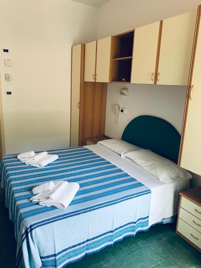 Hotel Maria Piera Rimini Luaran gambar