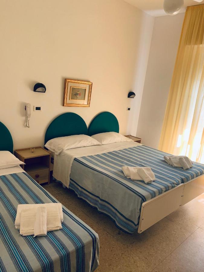 Hotel Maria Piera Rimini Luaran gambar